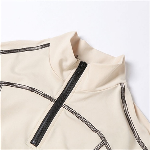 2 Piece Activewear Set - Picture 4 of 7